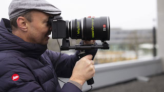 German cine lens manufacturer Ernst Leitz Wetzlar has added a Henri cinematographer’s viewfinder to the new Leica SL2-S camera. The upgraded cine application of the new SL2-S was the main trigger for Leitz to collaborate on this project.