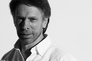 The Motion Picture Sound Editors will honor Jerry Bruckheimer, producer of this year’s $1.4 billion box office hit Top Gun: Maverick, with its annual Filmmaker Award. Among the most prolific and successful film and television producers of all time, Bruckheimer is responsible for such big-screen spectacles as the Pirates of the Caribbean, National Treasure, Bad Boys and Beverly Hills Cop franchises, and the hits Black Hawk Down, Pearl Harbor, Remember the Titans, Armageddon, The Rock, Crimson Tide, Top Gun and Flashdance.