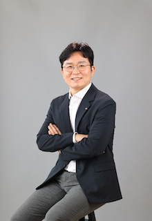 CJ 4DPlex announced today that it has appointed CJ Entertainment & Media executive Joon Beom Sim as CEO. Sim most recently served as the head of CJ ENM’s music content division overseeing the overall management of the music business, broadcast Mnet, live events and the fandom platform Mnet Plus.