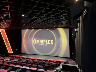 Harkness Screens has completed the installation of its latest screen technology, Hugo SR at the recently refurbished Omniplex Cinema in Birmingham, UK. The screen measuring 17.90 x 9.60 meters was recently installed in the cinema’s OmniplexMaxx auditorium along with a Christie CP4435-RGB.